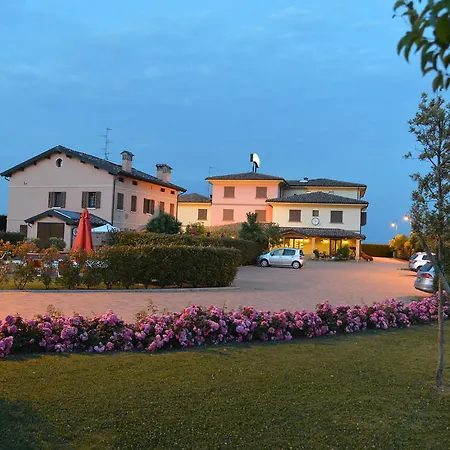 Tre Torri 4* Medolla